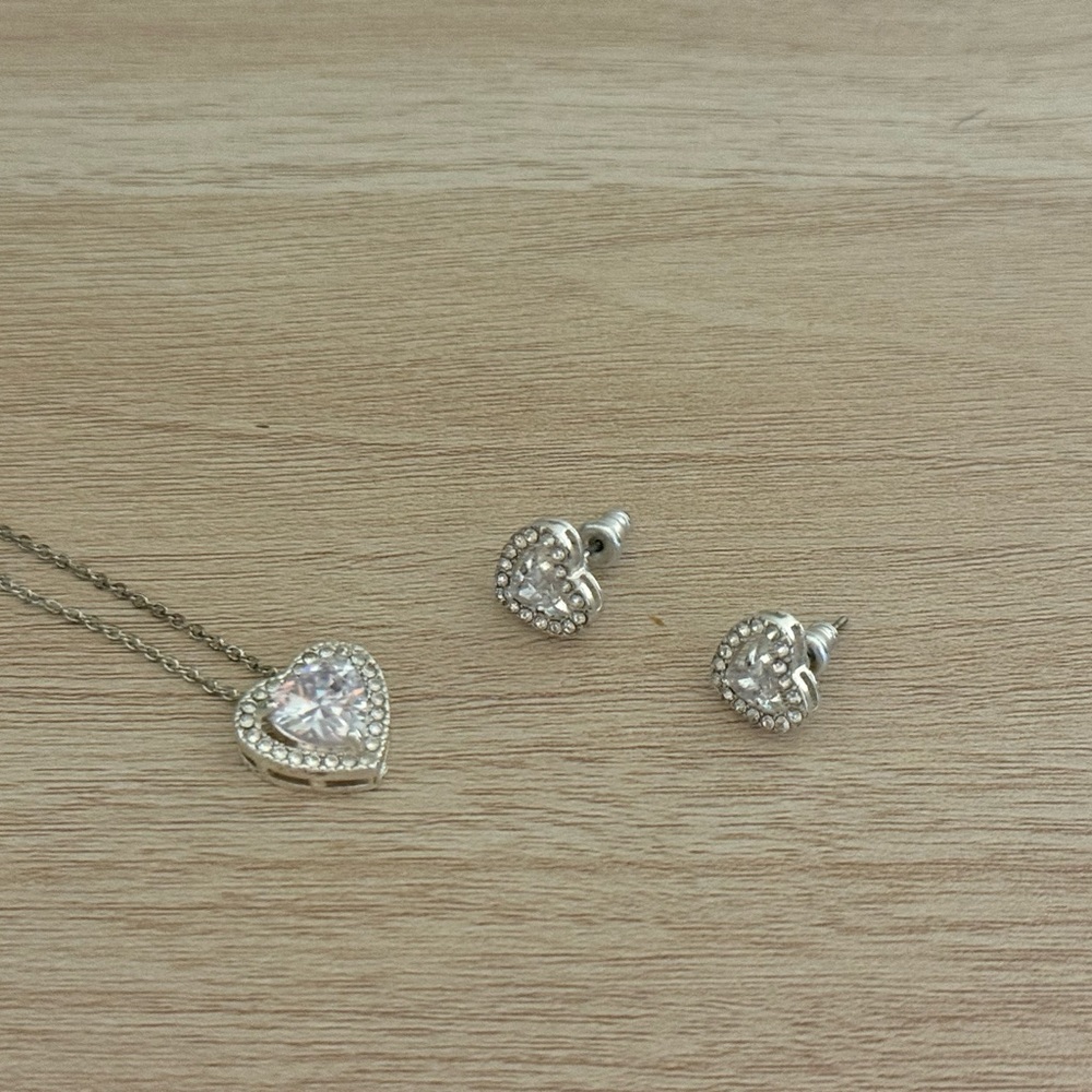 Elegant Sterling Silver Heart Jewelry Set